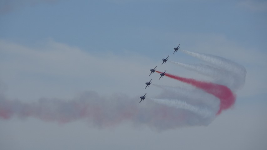 Türk Yıldızları, Çanakkale Semalarında Gösteri Uçuşu Gerçekleştirdi1