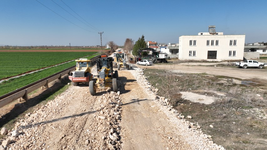 Yardımcı Ve Harran’ı Bağlayan Yolda Genişletme Ve Stabilize Çalışmalarını Sürdürüyor1