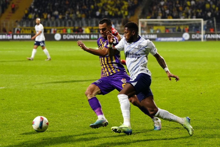 Fenerbahçe, Eyüpspor’u Ağırlıyor1