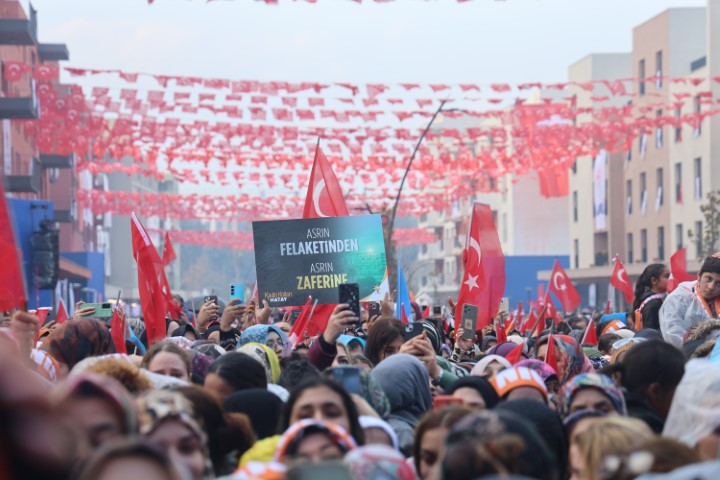 Aw607670 03 (Küçük)