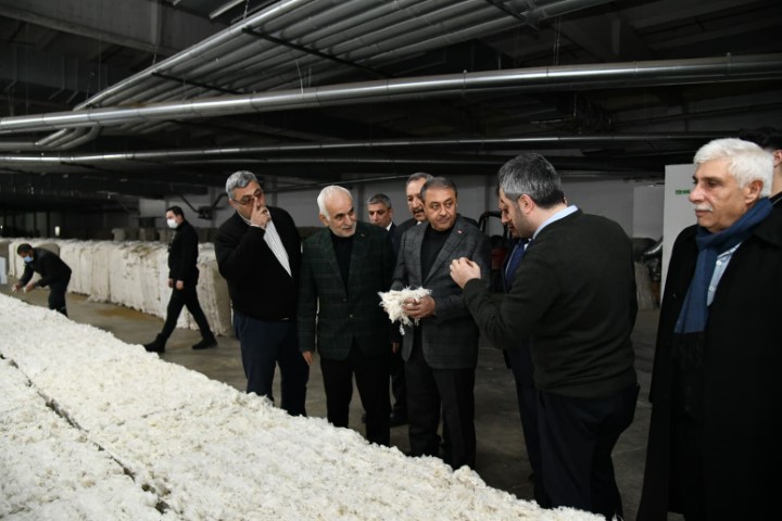 A538C339 52D6 43Bd 9F3F 8D137A78F544 (Küçük)