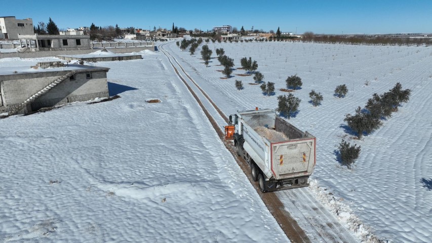 Büyükşehi̇r Beledi̇yesi̇, Kirsal Yollari Tek Tek Açiyor (1) (Küçük)