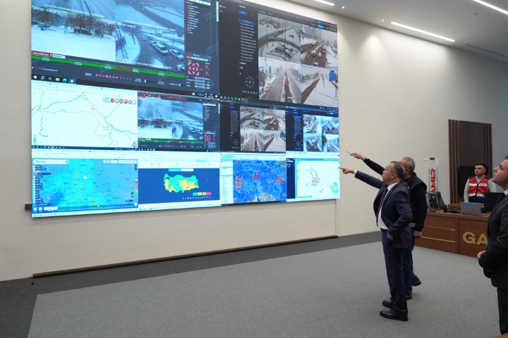 Gaziantep’te Yoğun Kar Yağışı Şanlıurfa Güzergâhına Uyarı (4) (Küçük)