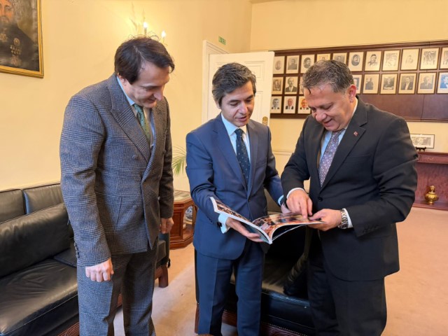 Kgk Genel Başkanı Mehmet Ali Dim’den Londra’da Yoğun Diplomasi (4) (Küçük)