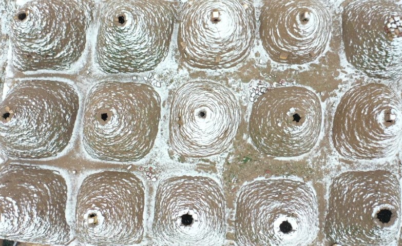 Şanlıurfa Harran’da Kar Yağışı Tarihi Yapıları Beyaza Bürüdü (1) (Küçük)