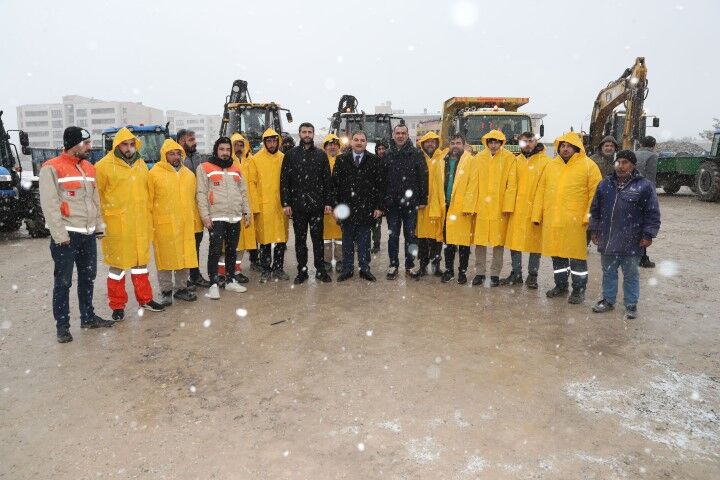 Şanlıurfa’da Kar Yağışı Öncesi Haliliye Belediyesi Teyakkuzda