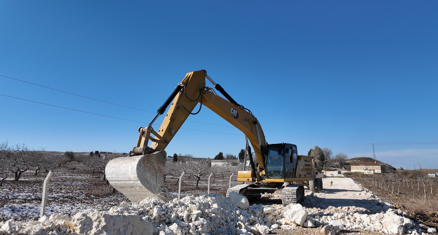 Şanlıurfa’da Karaköprü Kırsalına 15 Kilometrelik Sıcak Asfalt Yatırımı