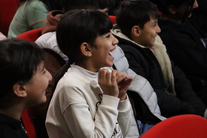 Şanlıurfa’da Yetim Çocuklar Karne Sevincini Doyasıya Yaşadı (1) (Küçük)