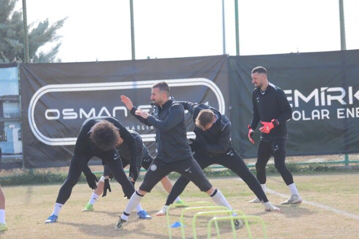 TFF 2. Lig Beyaz Grup’ta Zirve Yarışı Kızışıyor