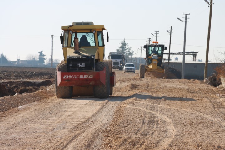 Yardimci İle Kisas Arasinda Sicak Asfalt Çalişmalari Devam Edi̇yor (2) (Küçük)