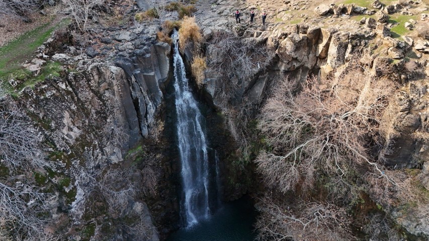 Şanlıurfa’dan Diyarbakır’a 5,5 Milyon Yavru Sazan Desteği!