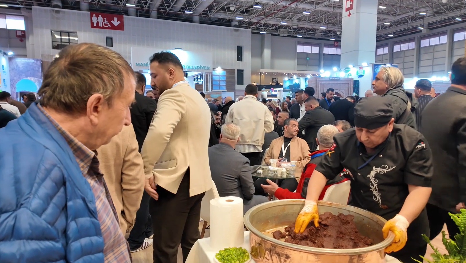 Büyükşehi̇r Beledi̇yesi̇, Emitt’te Şanliurfa’yi Tanitiyor (1)