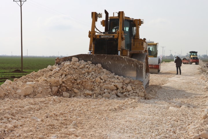 Harran–Akçakale Grup Yolunda Hummali Çalişma Sürüyor (3) (Small)