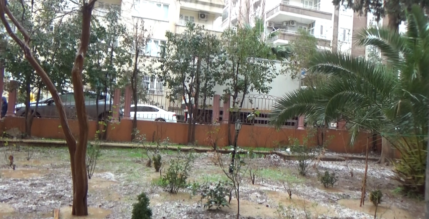 Şanlıurfa’da Dolu Ve Sağanak Etkili Oldu!