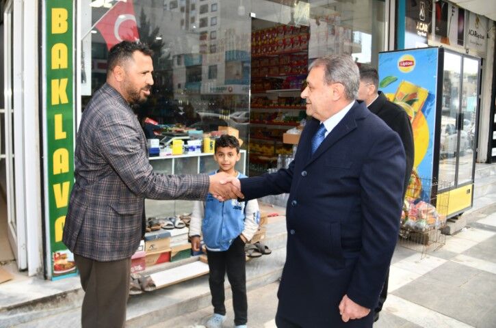 Şanlıurfa Valisi Hasan Şıldak Akçakale’de Vatandaşlarla Buluştu