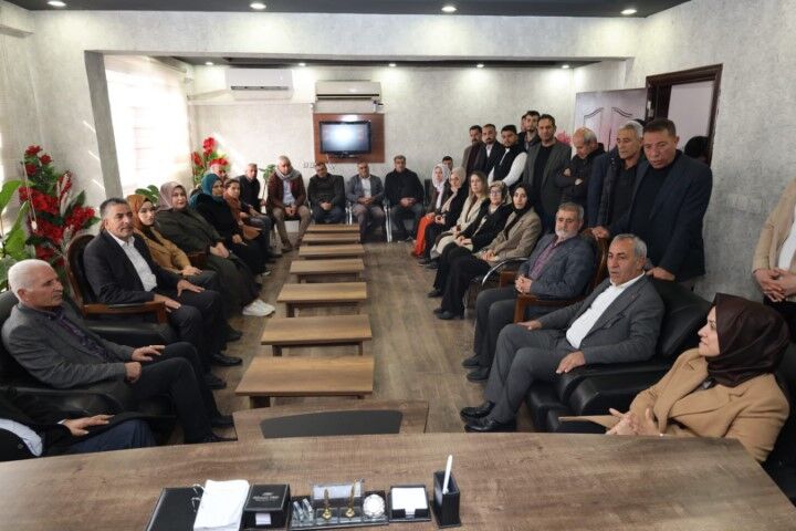 Ak Parti İl Başkanı Günbegi Hilvan İlçesini Ziyaret Etti (3) (Küçük)