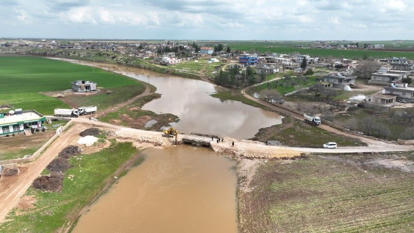 Büyükşehi̇r, Vi̇ranşehi̇r Kirsalinda Sel Hasarini Onariyor (5) (Küçük)