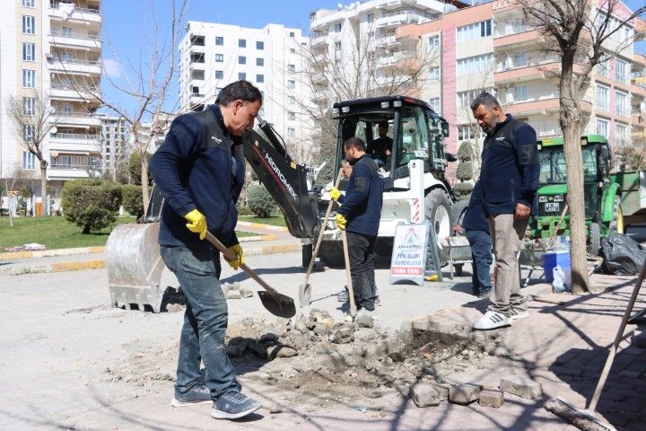 Karaköprü’de Ulaşim Daha Güvenli̇ Hale Geti̇ri̇li̇yor (2) (Küçük)