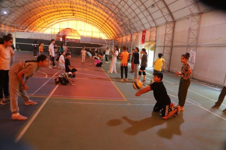Şanlıurfa Karaköprü’de Sporla Büyüyen Nesil! Eğitimler Devam Ediyor