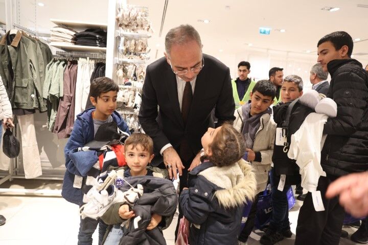 Yetim Çocuklara Bayramlık Sürprizi Şanlıurfa’da Yaşandı4 (Küçük)