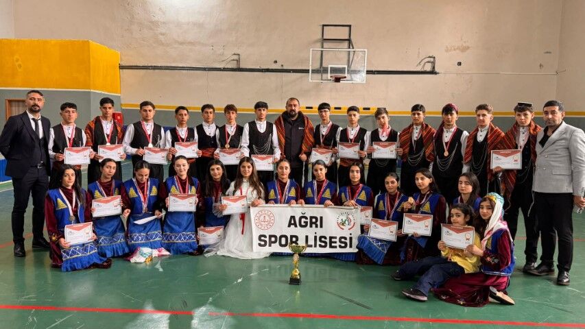 Aw682116 01 (Küçük)