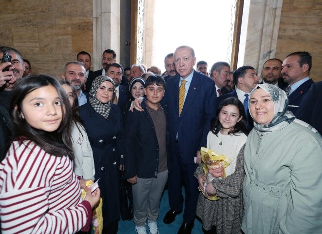 Aw684204 01 (Küçük)