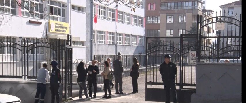 Aw684606 02 (Küçük)