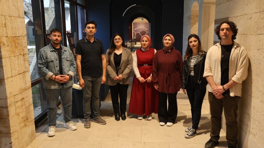 Aw685407 01 (Küçük)