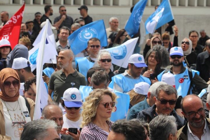 Aw685664 06 (Küçük)