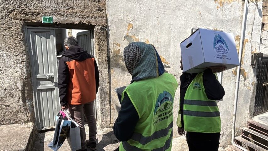 Şanlıurfa’da Evleri Yanan Aileye Umut Oldular!