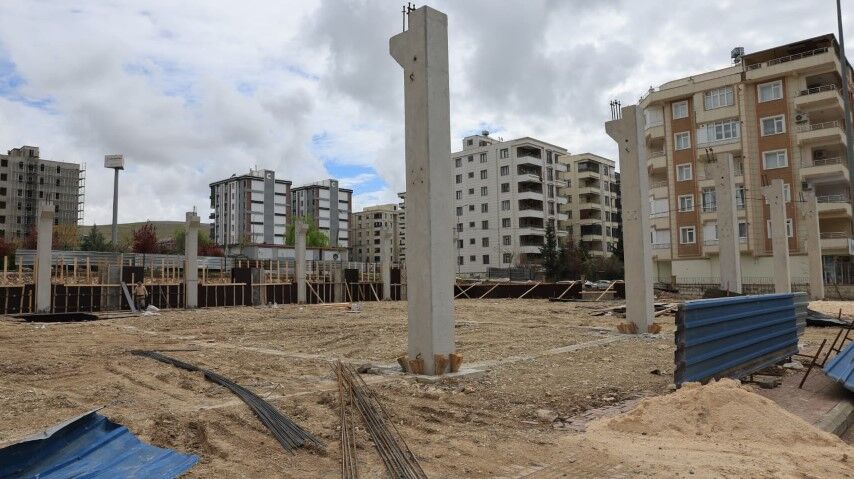 Şanlıurfa Karaköprü’de Modern Semt Pazarı Projesi Yükseliyor