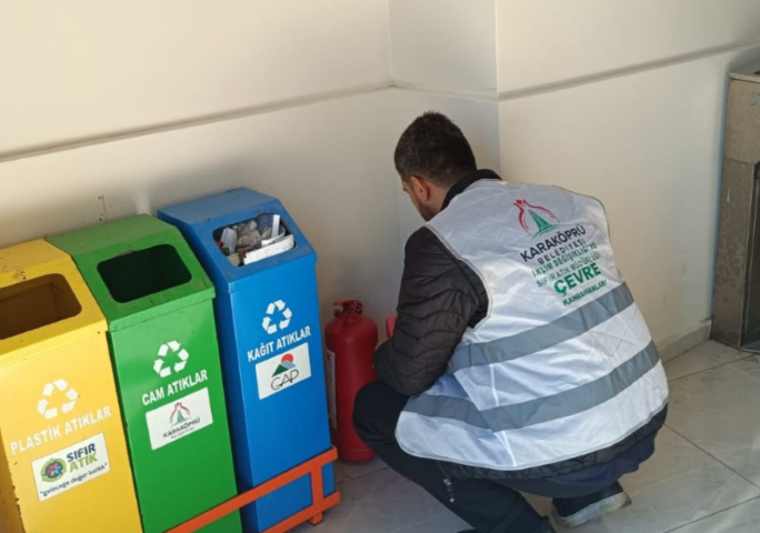 Karaköprü’de Atık Pil Çalışması: “Doğaya Değil Kutuya At” Çağrısı!