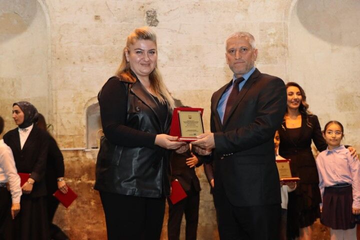 Kurtuluşun Kahramanliği, Öğrenci̇lerle Sahnede Hayat Buldu (7) (Küçük)