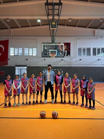 Şanlıurfa’yı Temsil Eden Eyyüp Göncü Ortaokulu Türkiye Yarı Finalleri’nde