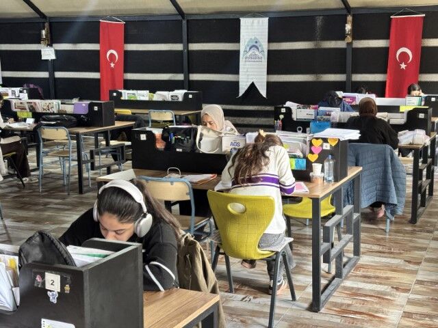 Şanlıurfa Eyyübiye’de Gençlere Ücretsiz Eğitim Desteği (3) (Küçük)