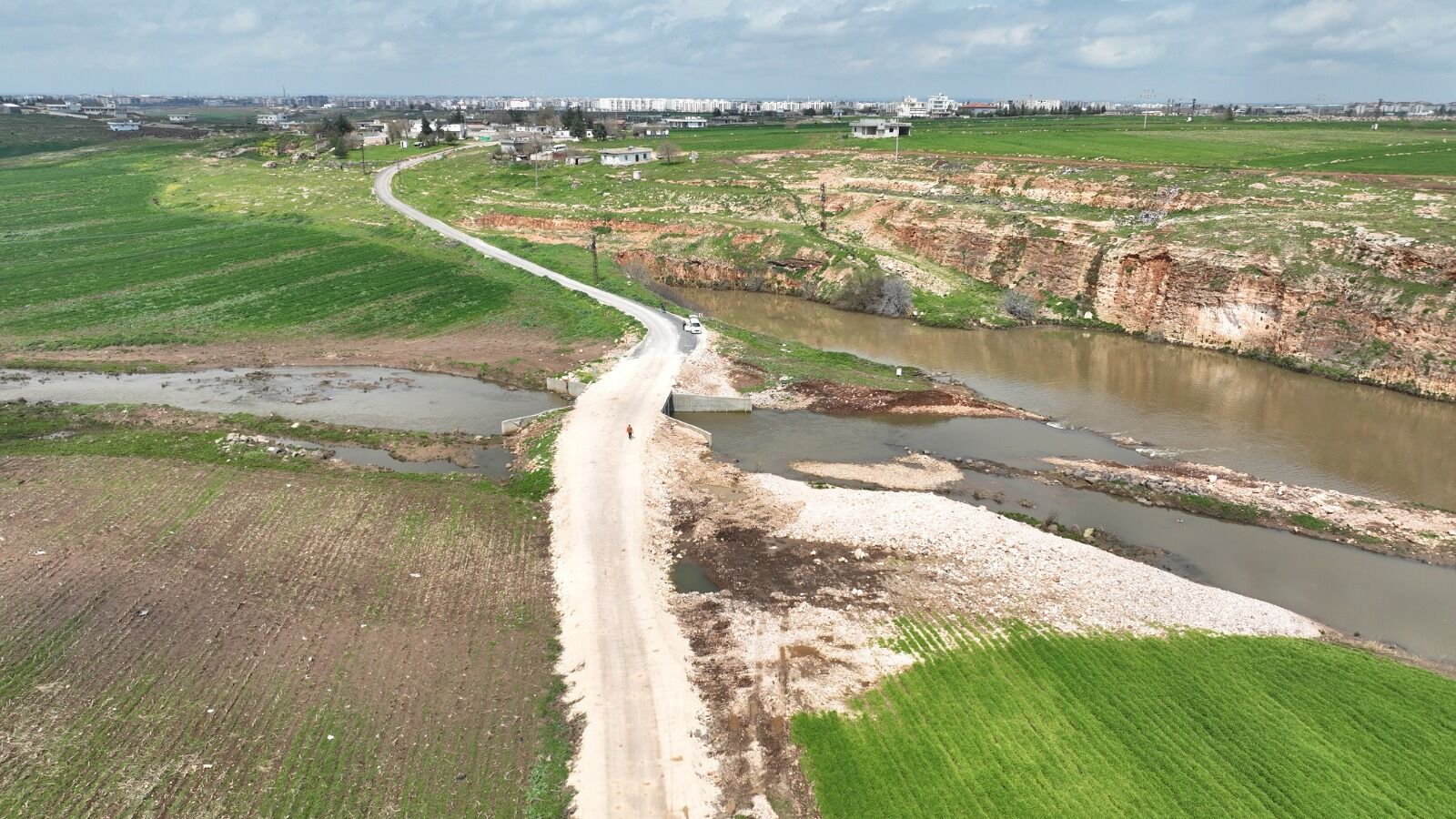 Şanlıurfa Viranşehir’de Hasar Gören Menfezler Yenilendi