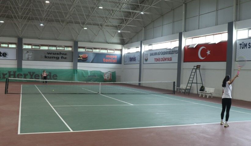 Şanliurfa’da 23 Ni̇san Teni̇s Turnuvasi Ödül Töreni̇yle Sona Erdi̇ (1) (Küçük)