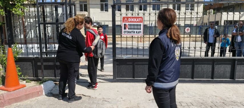 Velilerden Okullardaki Yeni Güvenlik Uygulamasına Tam Destek (1) (Küçük)