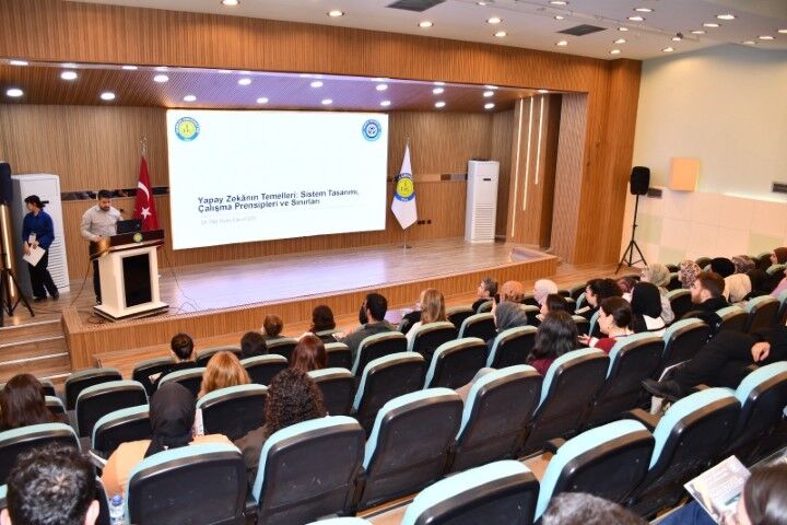 Harran Üniversitesi’nde Yapay Zekâ Eğitimi: Teorik ve Etik Boyutlar Ele Alındı