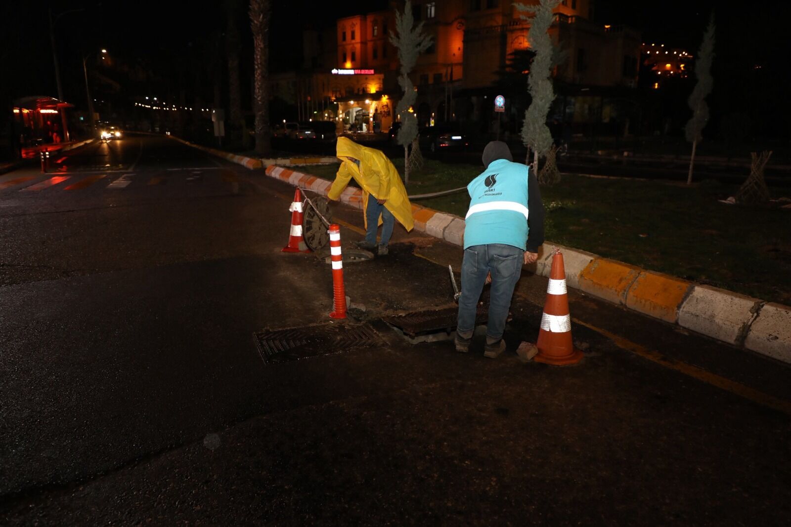 ŞUSKİ Ekipleri Yoğun Yağış Öncesi Sahada Teyakkuzda