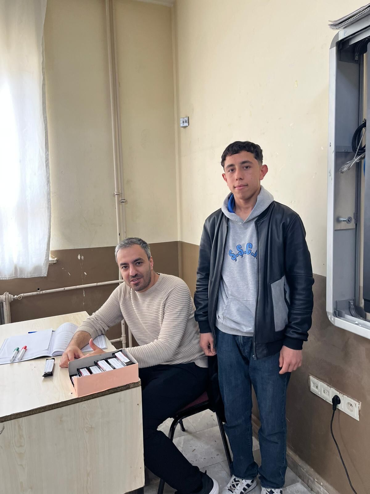 Şanlıurfalı çocuklardan örnek adım: “Size uzatacak tek şeyimiz çikolatadır”