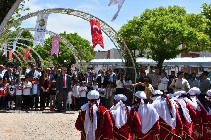 Harran Üniversitesi’nde Bahar Şenliği Coşkusu Başladı (1) (Küçük)