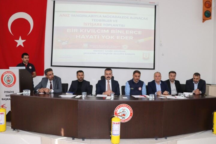 Şanliurfa Büyükşehi̇r Beledi̇yesi̇ Aniz Yanginlarina Karşi Teyakkuzda (4) (Küçük)