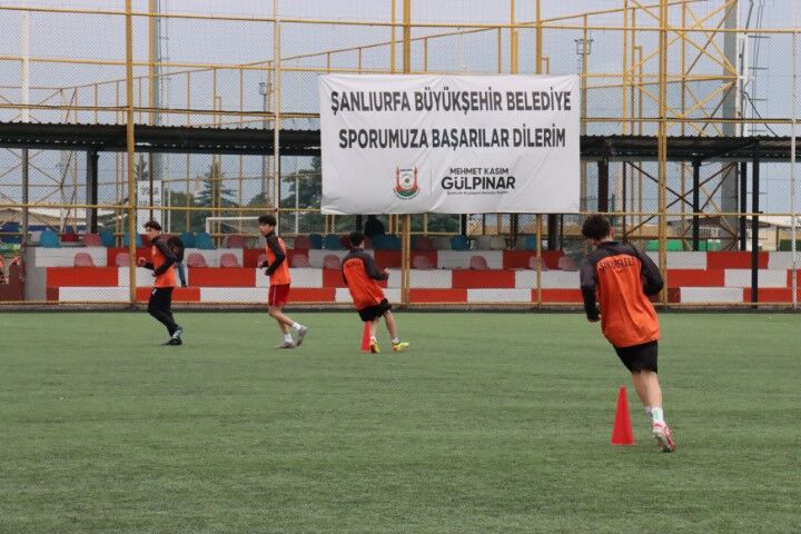Şanliurfa Büyükşehi̇r Beledi̇yesi̇, Geleceği̇n Futbolcularini Yeti̇şti̇ri̇yor (1) (Küçük)