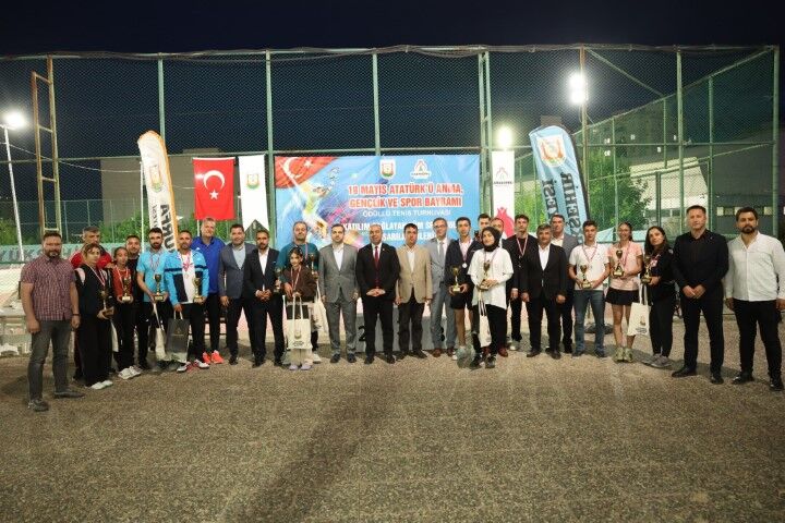 Şanliurfa’da 19 Mayis Teni̇s Turnuvasi Coşkuyla Tamamlandi (1) (Küçük)