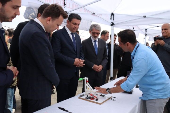 Şanliurfa’da “Bi̇li̇m Şenli̇ği̇” Büyük İlgi̇yle Başladi (4) (Küçük)