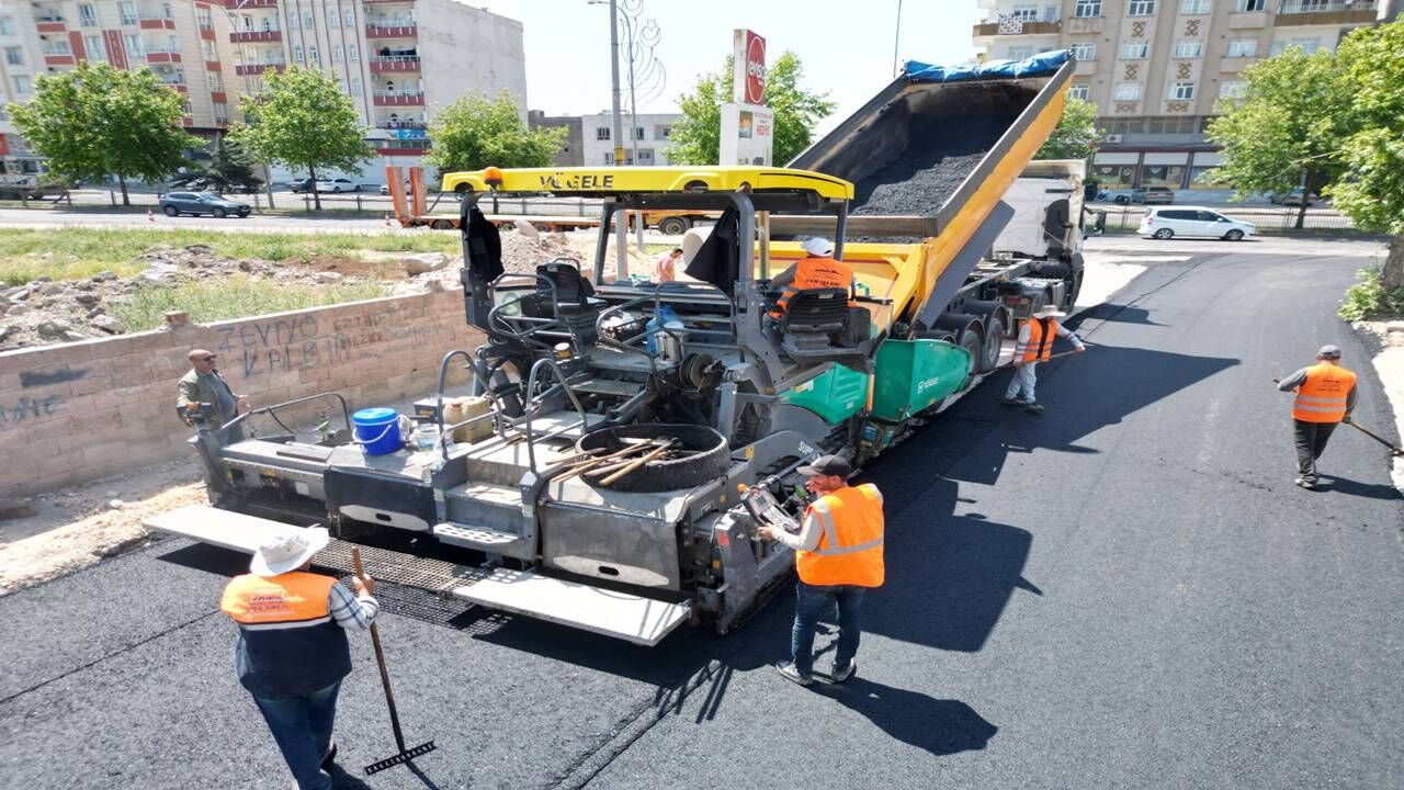 Şanlıurfa Büyükşehir’den Viranşehir’e Modern Yol Atağı Uğur Boran Caddesi Yenilendi