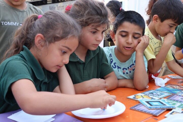 Şanlıurfa Büyükşehir Belediyesi Hayal Atölyesi Çocuk Şenliği İle Öğrencilere Unutulmaz Bir Gün Yaşattı