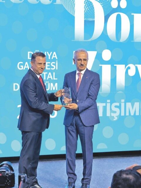 Dijital Dönüşüm Zirvesi’nde Geleceği Şekillendiren Açıklamalar