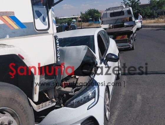 Şanlıurfa’da Korkutan Kaza! Otomobil ile Kamyon Kafa Kafaya Çarpıştı